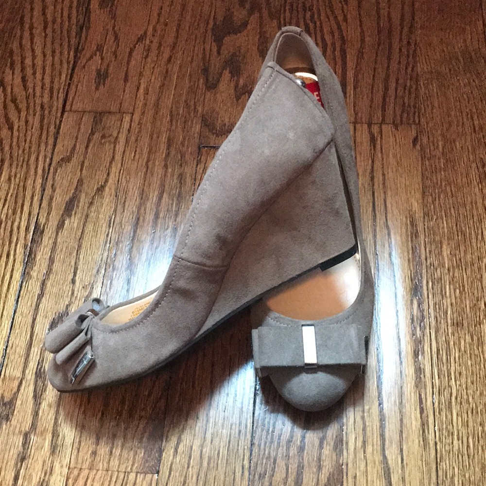 Jessica Simpson Wedge Heels